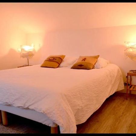 Bed and Breakfast L'Atelier De La Blanchardiere 49520 Le Tremblay Экстерьер фото